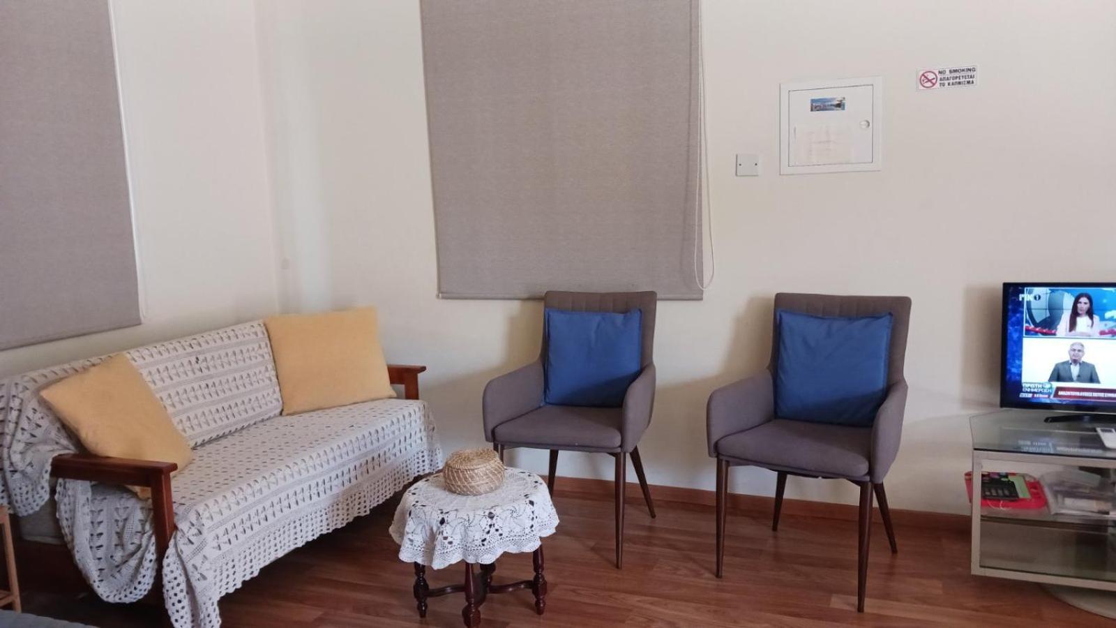 Extremely Comfy Apt With Spacious Private Terrace 10Min Walk To The Beach & In Town Lárnaka Eksteriør bilde