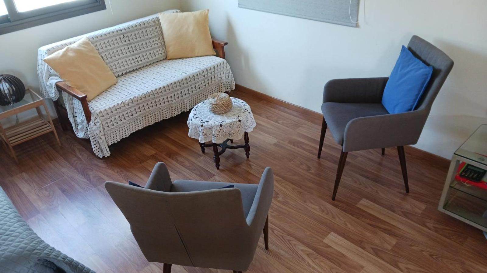 Extremely Comfy Apt With Spacious Private Terrace 10Min Walk To The Beach & In Town Lárnaka Eksteriør bilde